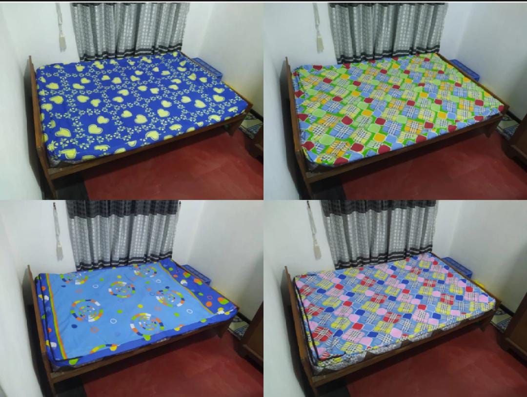 Mattress cover-Mattress Cover with Zip- for Protect Mattress Size - single(6X3),double(6X4),Twin(6X5). 