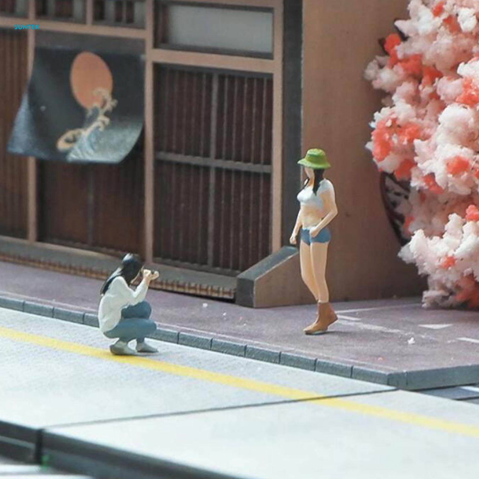 1/64 Summer Beach Girl Figures Sand Table Ornament Collectibles Hand Painted People Figurines for Diorama Miniature Scene Photography Props Layout. 