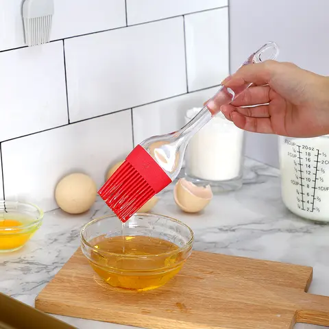Cake Baking Spatula And Brush Set cake spatula and brush Silicone Spatula and Two Piece of Pastry Brush Set Special for Cake Mixer, Cooking, Baking, Glazing, Oil Brush for Cooking Silicon, Oil Brush for Kitchen Use (Random Color). 