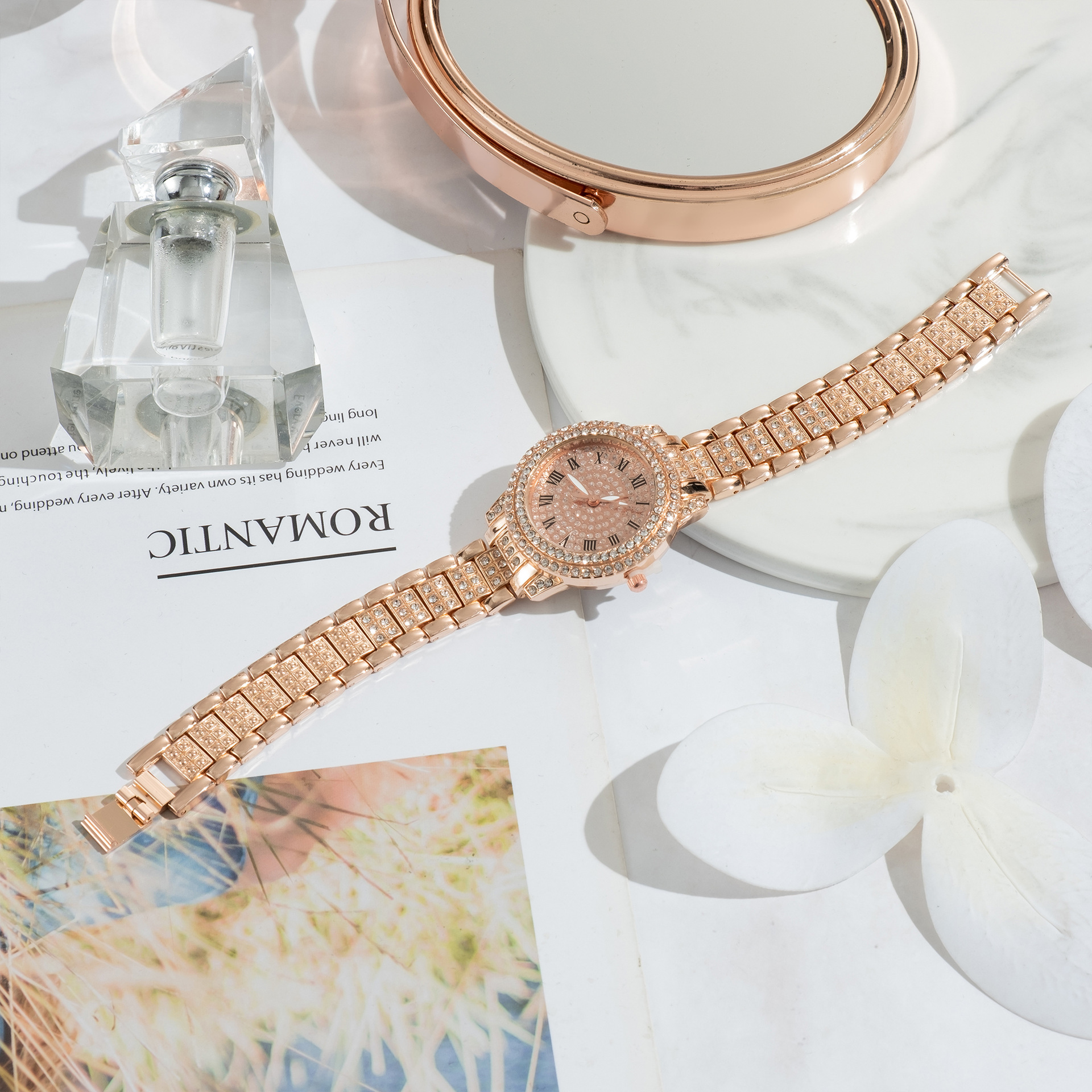 Montre à quartz Full Sky Star pour femme avec bracelet en acier entièrement diamanté et chiffres romains brillants_voghion.com