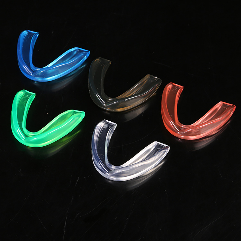1 pcs Tooth Protector Taekwondo Karate MMA Muay Thai Boxing Sports Mouthguard Teeth Guard Protector with Storage Box. 
