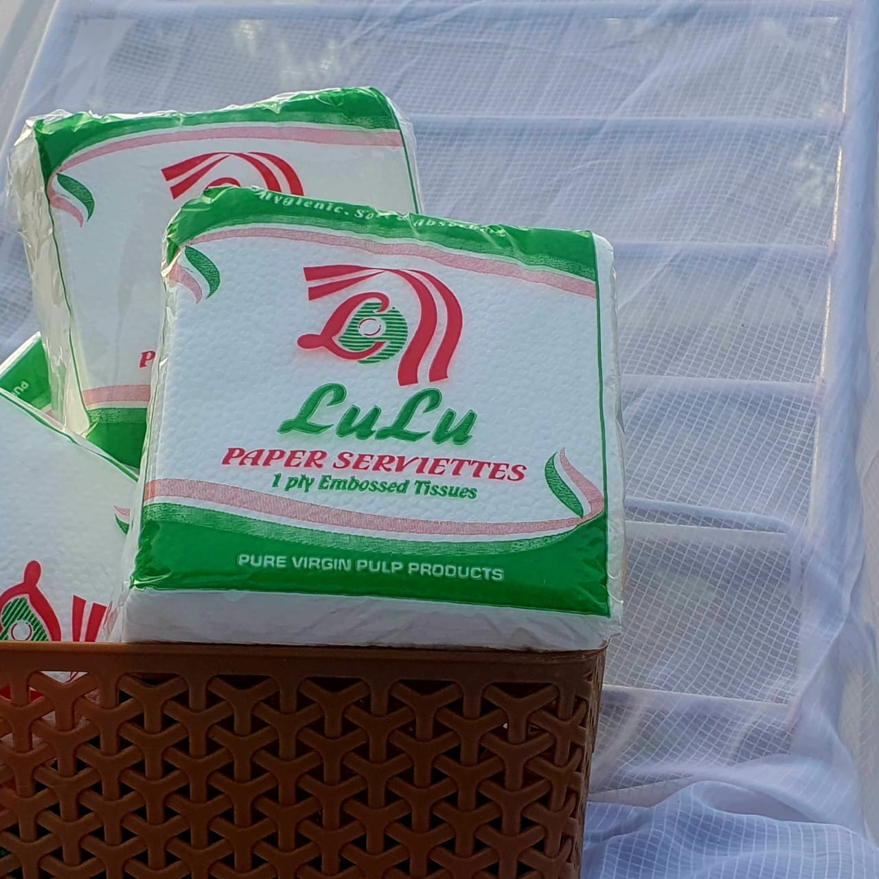 Premium lulu Paper Serviettes - 100 Sheets. 
