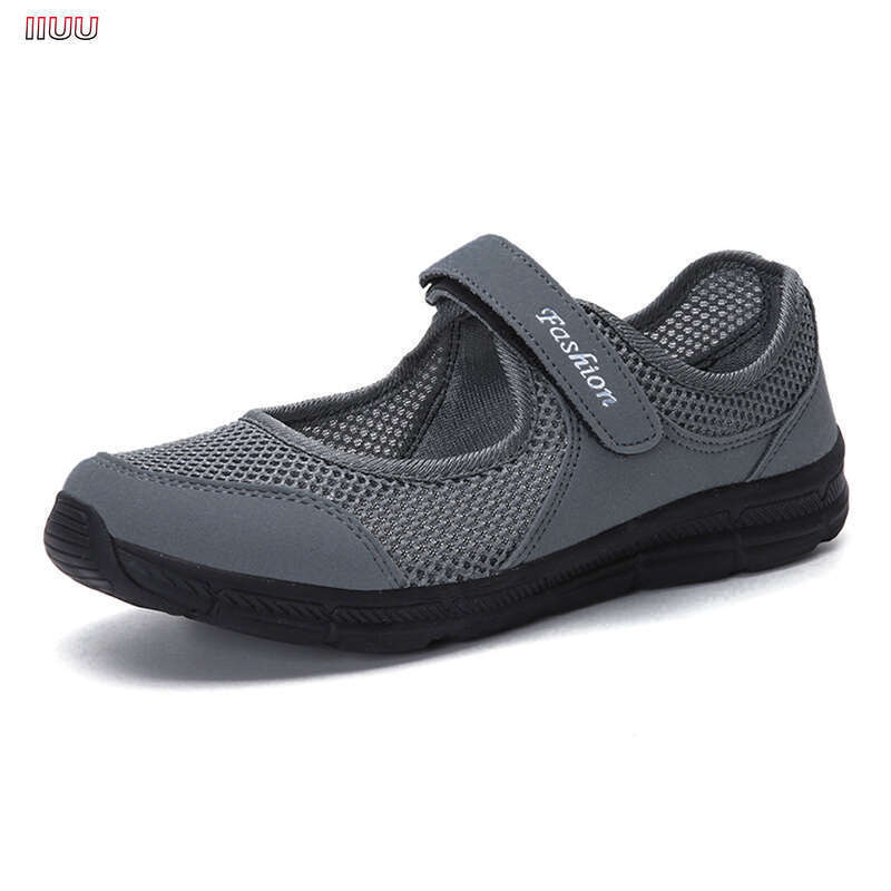 IIUU Platform Sneakers Women Soft Breathable Casual Boat Shoes for Mom New Year Birthday Gift 12.3. 