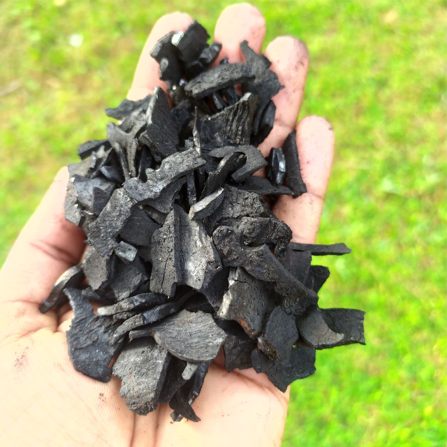 Coconut Charcoal  Polkatu Aguru  1kg. 
