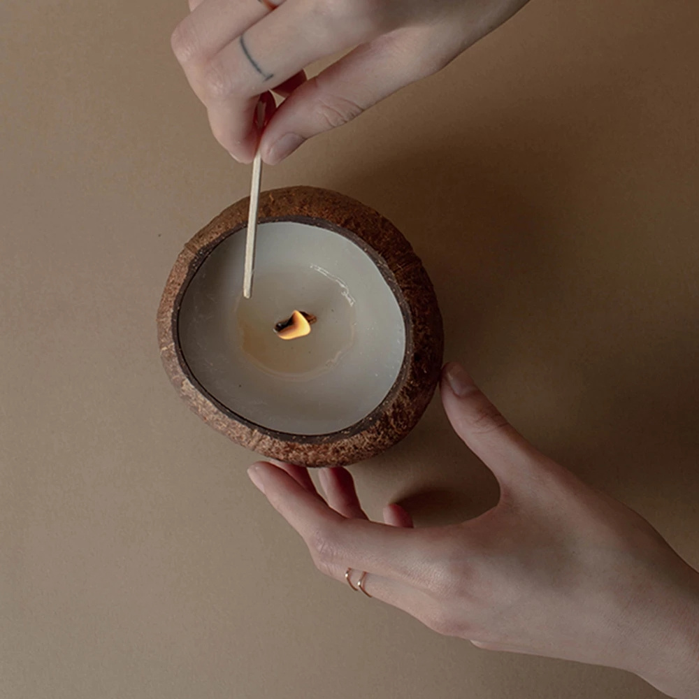 Coconut Shell Candle Holder Candlestick Natural Coconut Bowl Desk Organizer Coconut Shell Candle Holder (No Candle) Home Decor. 