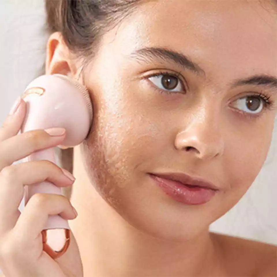 Electric Silicone Facial Brush USB Face Brush Cleansing Waterproof Sonic Vibration Cleanser Deep Pore Cleansing Skin Massager. 