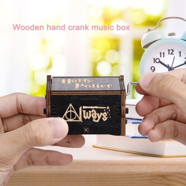 Harry Potter Music Box Magic School Hand Crank Musical Box Toy. 