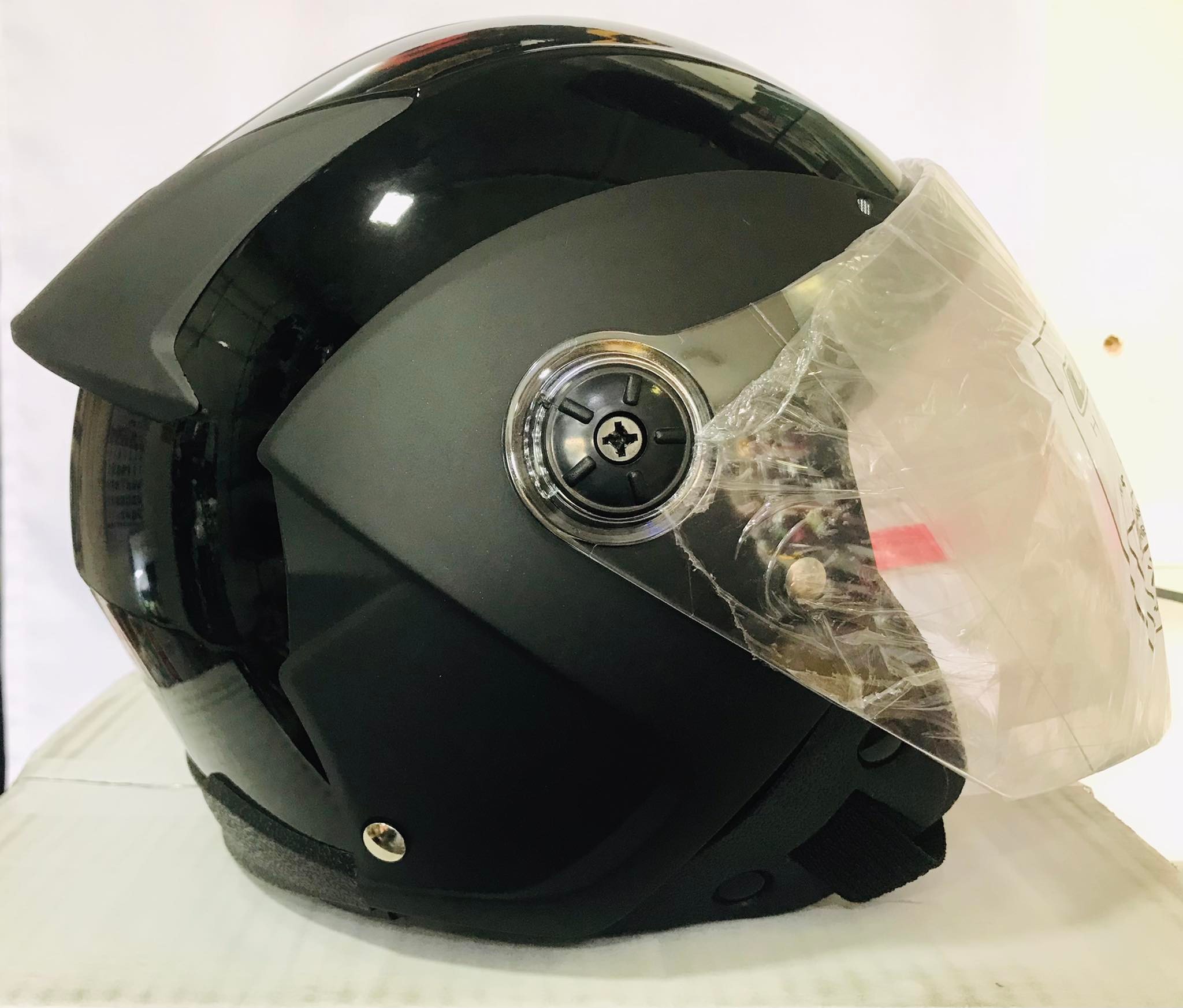 UP 2 Alien Black Motor Bike Helmet SLS Certified. 