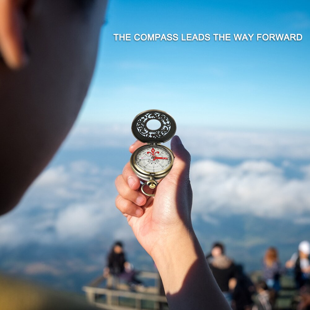 Vintage Bronze Pocket Compass Retro Outdoor Hiking Navigation Compass Kid Gift Retro Pocket Watch Compass Outdoor Tool. 