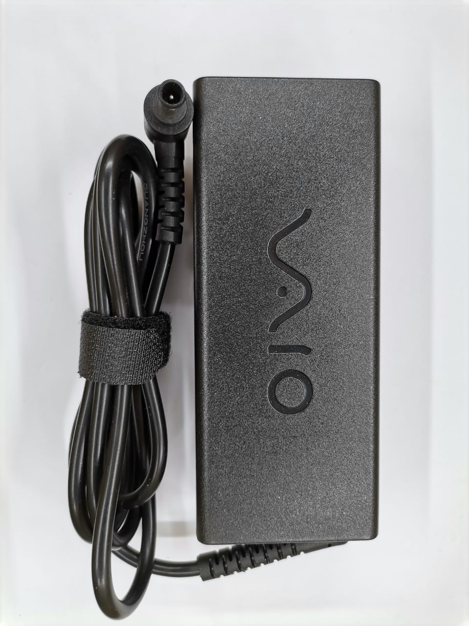 Sony 19.5v 4.7A Adapter For Sony Vaio VGP-AC19V25 90W (TV Power Adapter). 