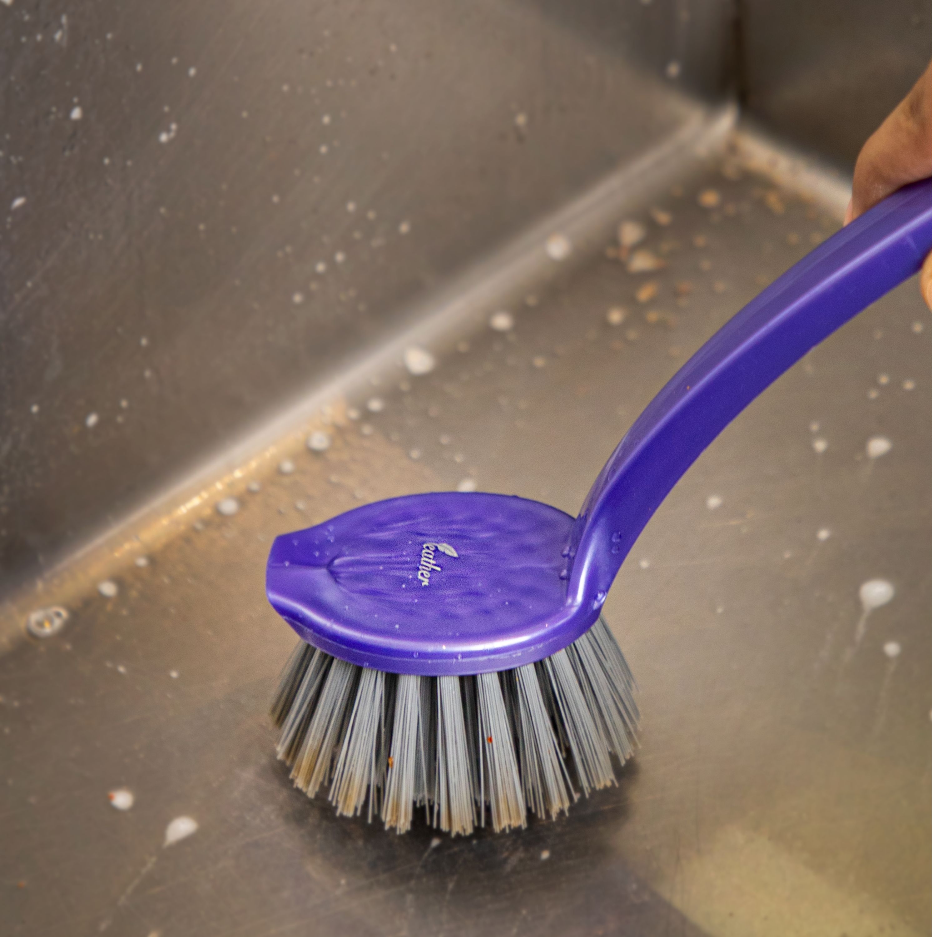 PLASTIC SINK BRUSH / DISH BRUSH / POT BRUSH  -  FEATHER BRAND. 