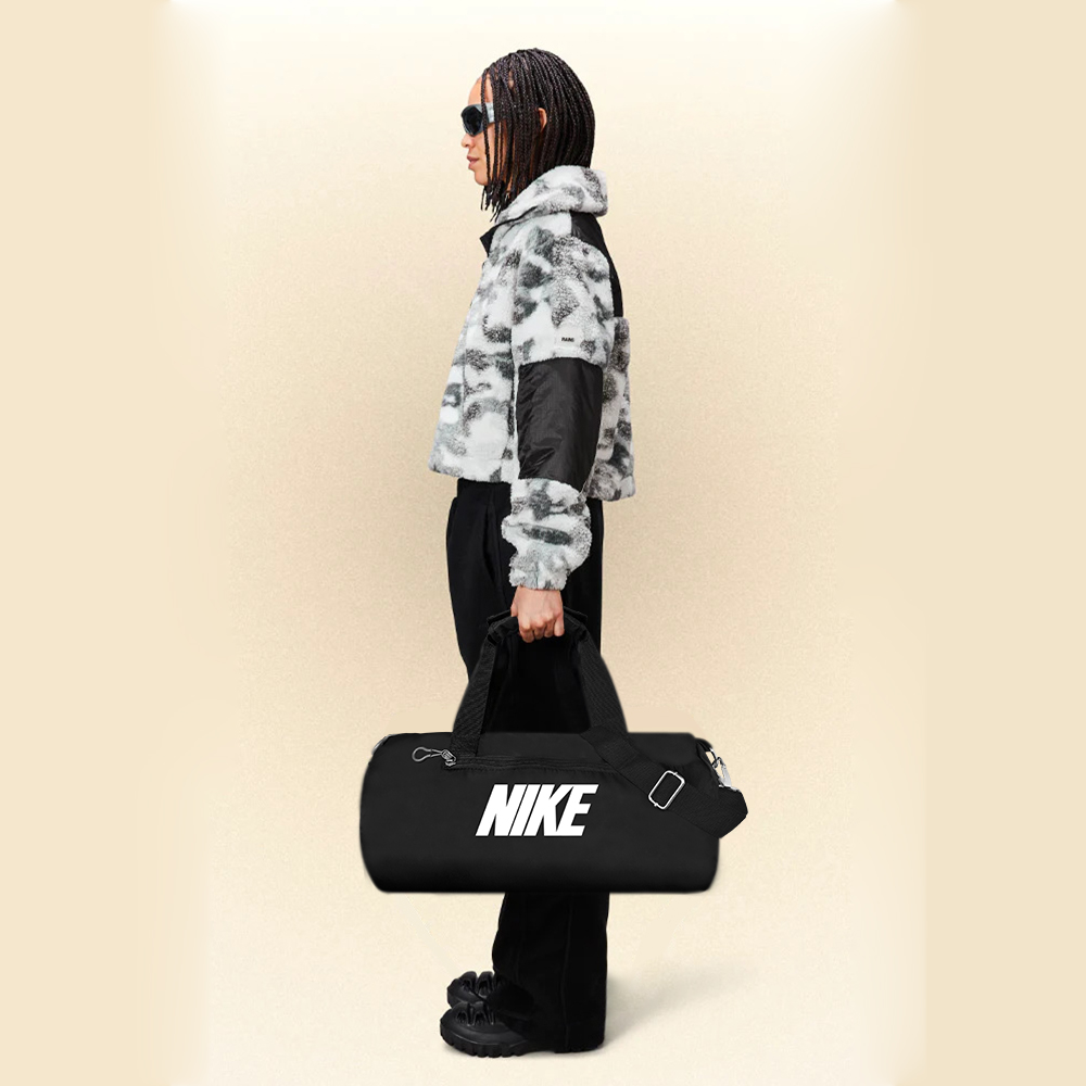 WATERPROOF Travel Sports Bag For Men & Women Medium Size Fitness GYM Sports Bag. 