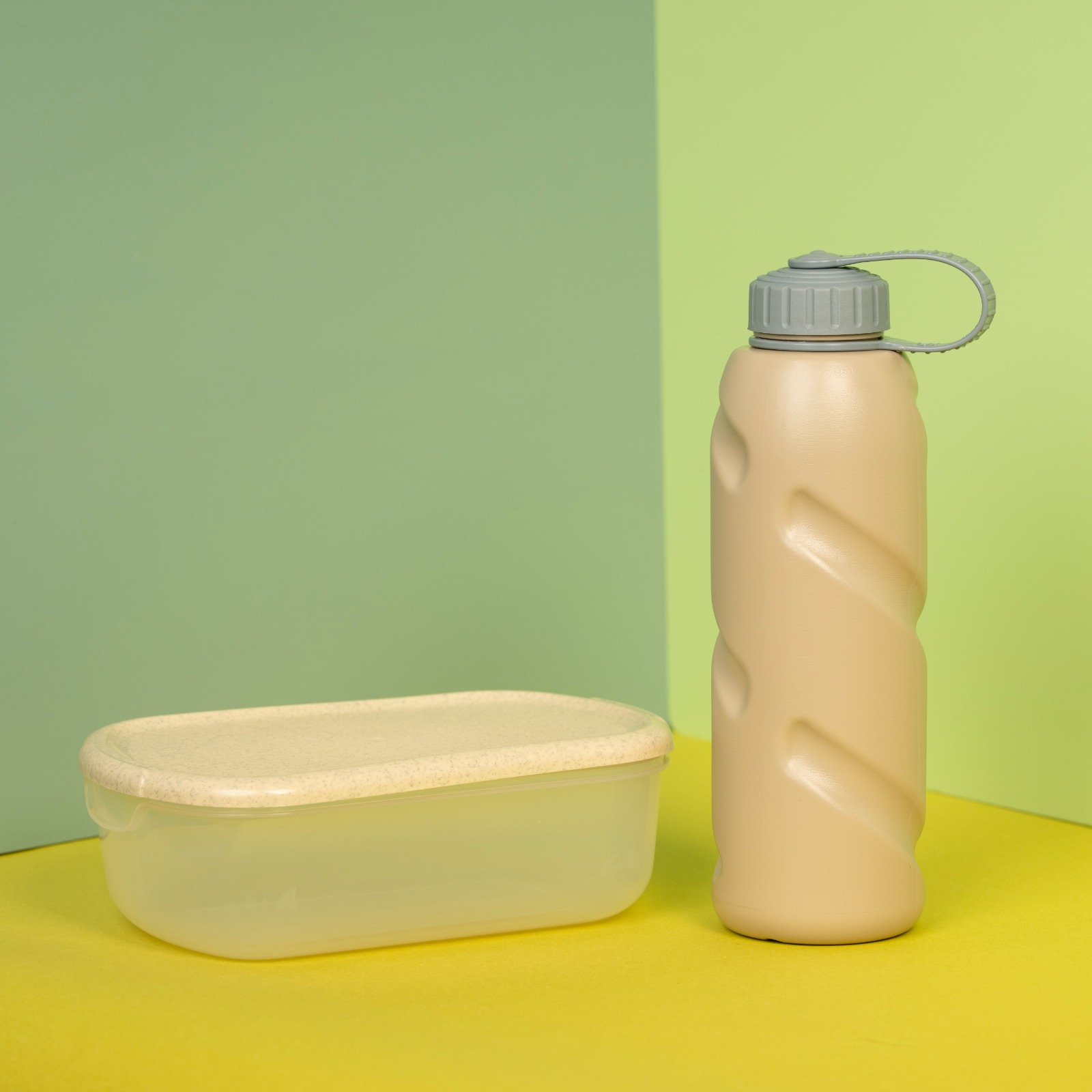 Lunch Box & Water Bottle Combo Pack. 