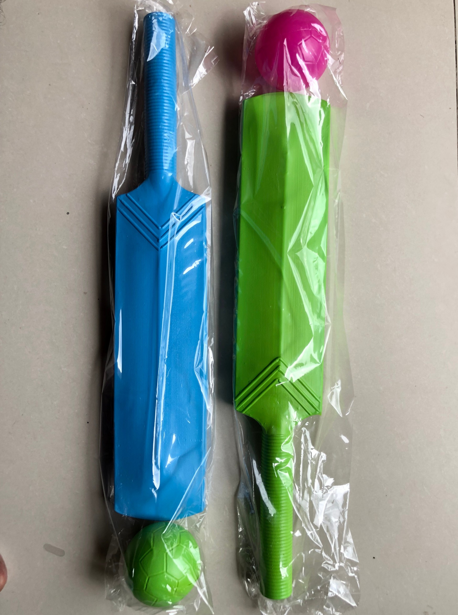 Made in Sri lankan Plastic bat and ball comes in two sizes 15inch and 17.5inch height small and medium sizes.. 