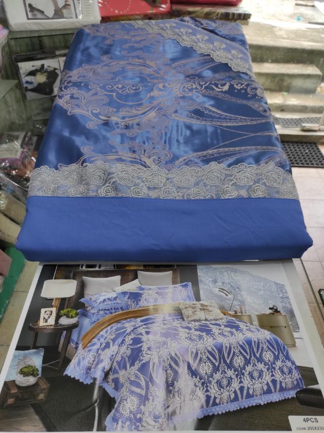 Luxury wedding bedsheet 4pcs Duvet cover set satin/cotton designer bed sheet. 
