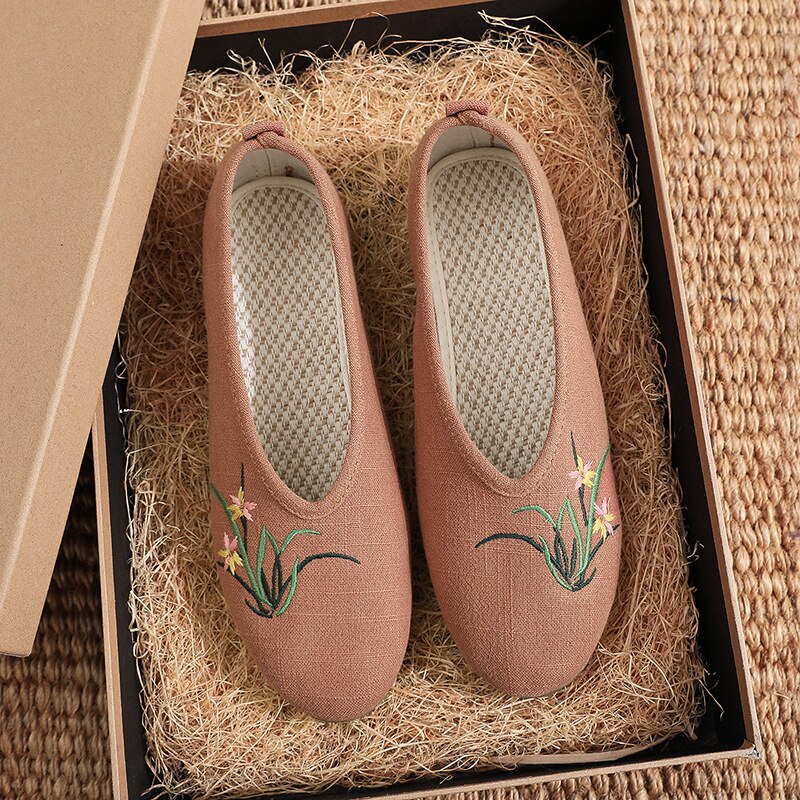 Soft Canvas Shoes Women Traditional Embroidered Shoes Lightweight Walking Sneakers Lady Girls Non Slip Summer Breathable Flats. 