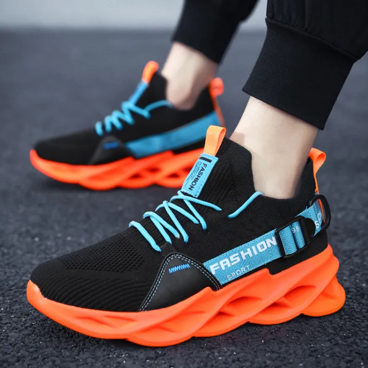 Men's Lightweight Casual Shoes Fashion White Sports Shoes Men Outdoor Comfortable  Breathable Black Running Mesh Trend Sneakers