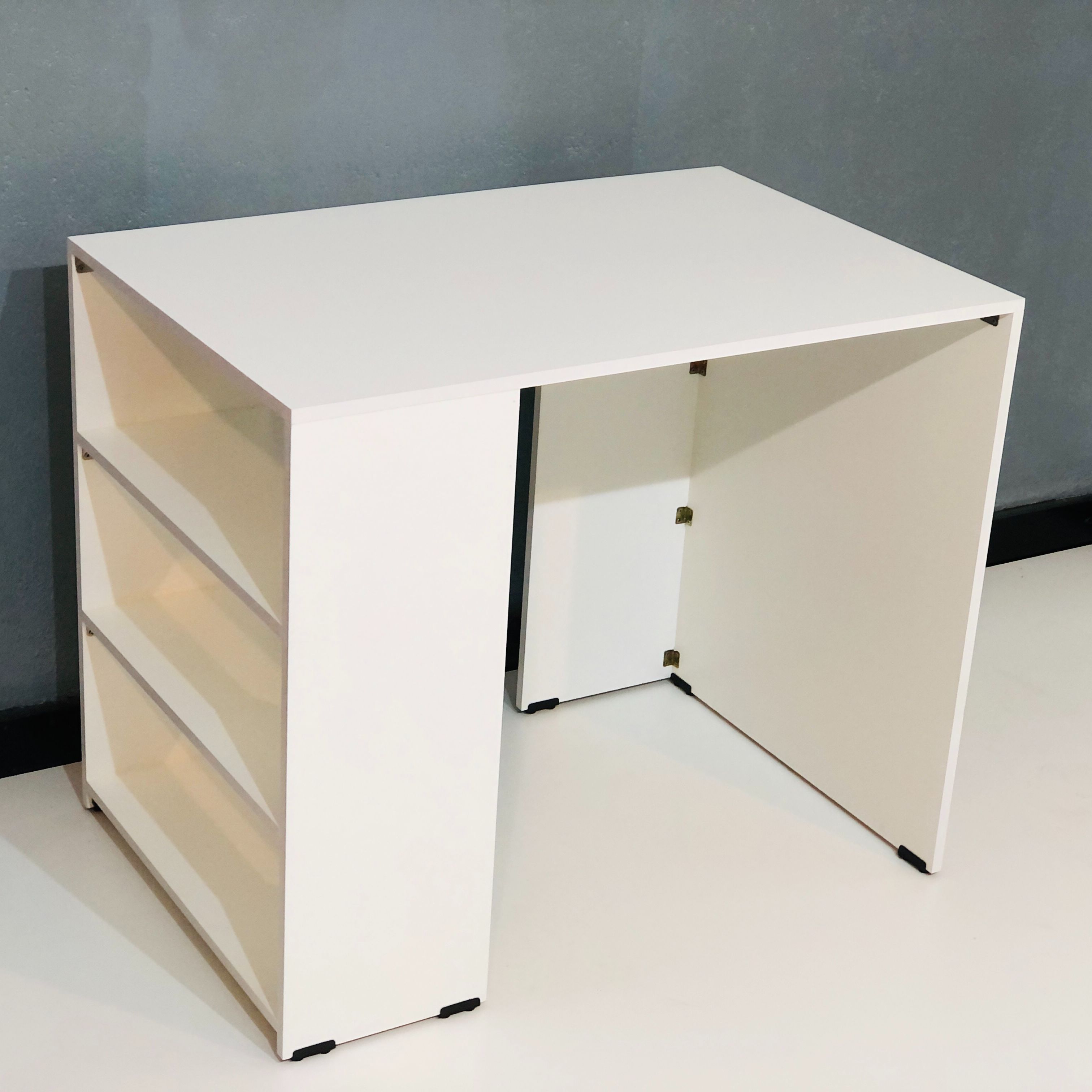 VTEC Simple Study Table/ Computer Desk/ Laptop Table/ Office table /Small Table / Kids Table / With side rack design /. 