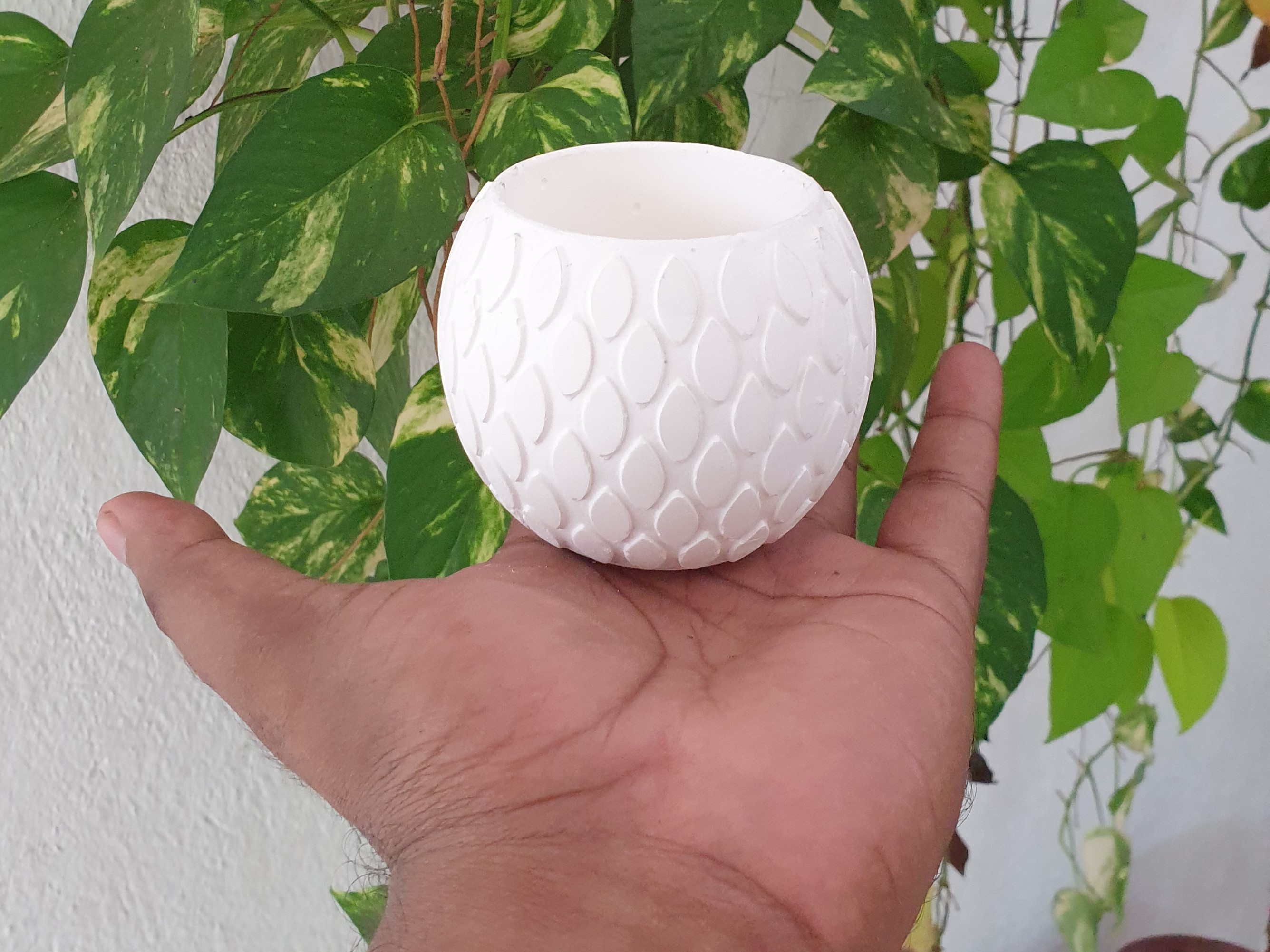 Unique Plaster of Paris Plant Pots Unique Design Garden Home Decor Gift Pot Indoor plant pot