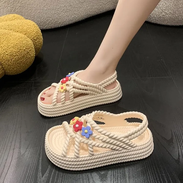 Cute hot sale flower sandals