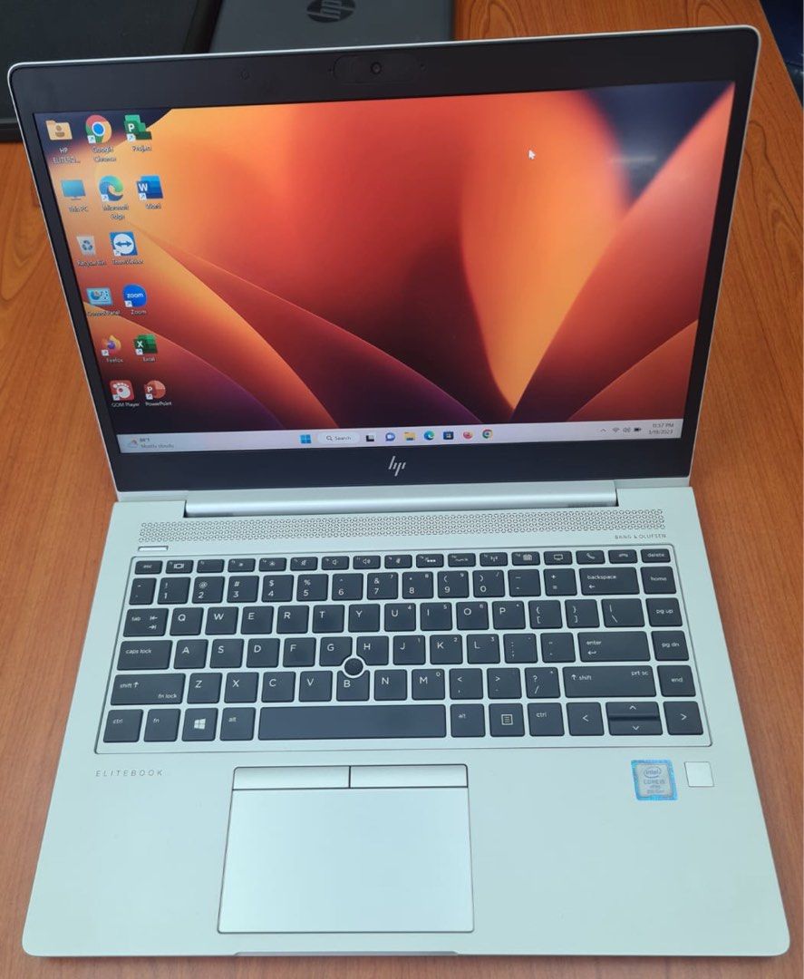 [REFURBISHED] HP EliteBook 840 G5 i5/i7 8th Gen Slim Business model full HD Ips 14inch Laptop,. 