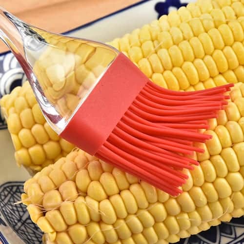 Cake Baking Spatula And Brush Set cake spatula and brush Silicone Spatula and Two Piece of Pastry Brush Set Special for Cake Mixer, Cooking, Baking, Glazing, Oil Brush for Cooking Silicon, Oil Brush for Kitchen Use (Random Color). 