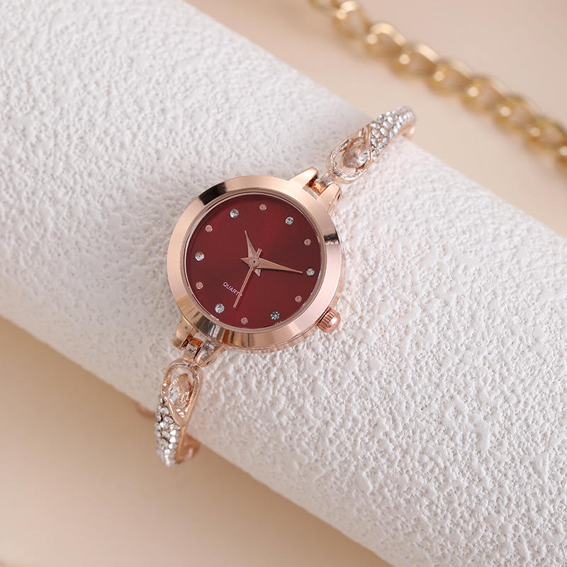 Women's Quartz Watch Water Diamond Slim Bracelet with Free Adjustment_voghion.com