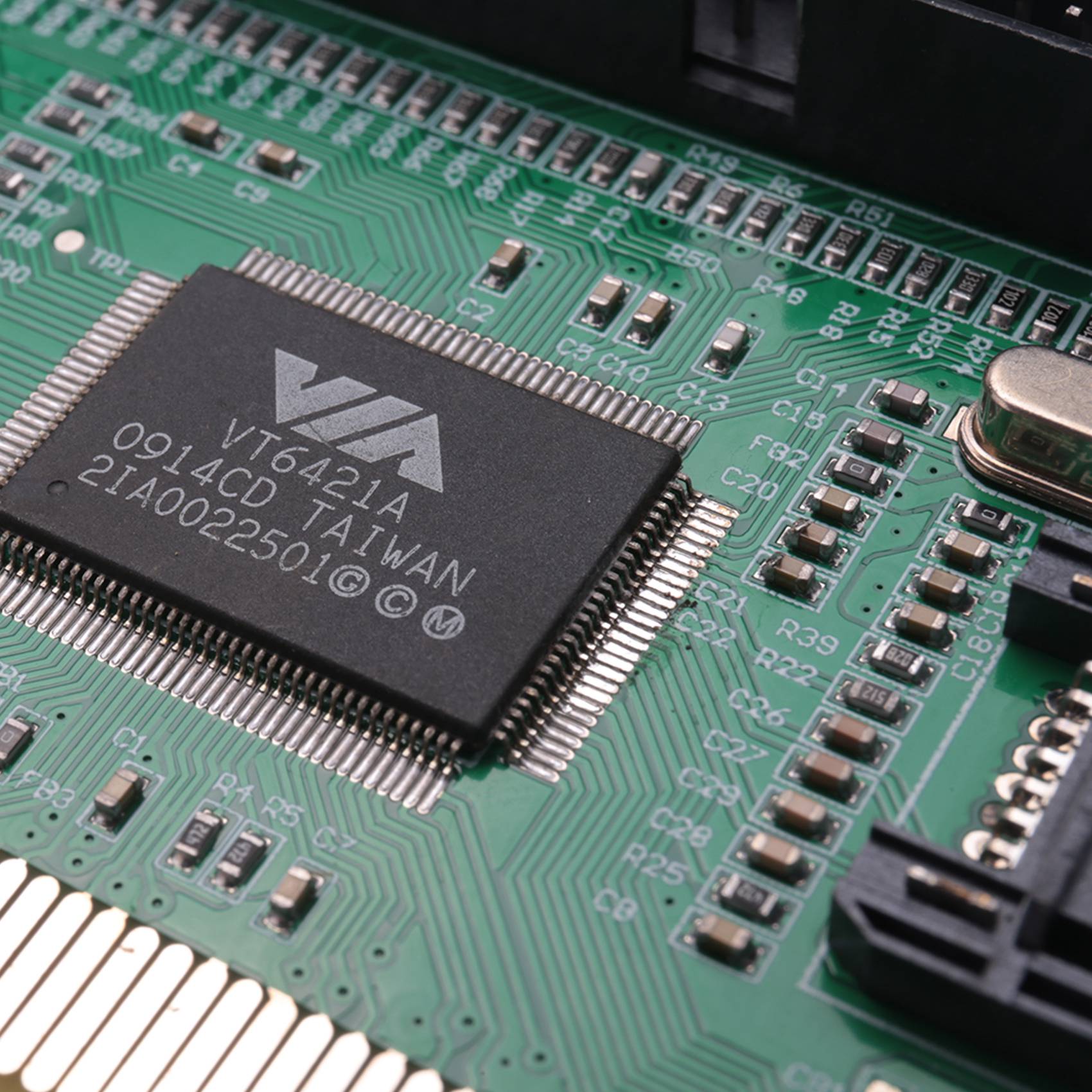 4 Port SATA PCI Expansion Card &IDE VIA VT6421a chipset. 
