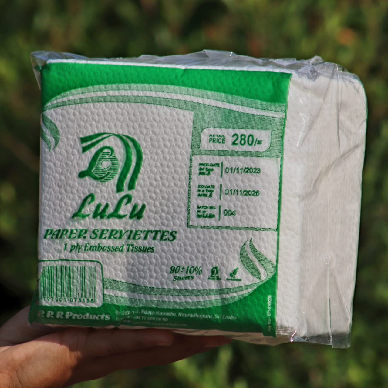 Premium lulu Paper Serviettes - 100 Sheets. 