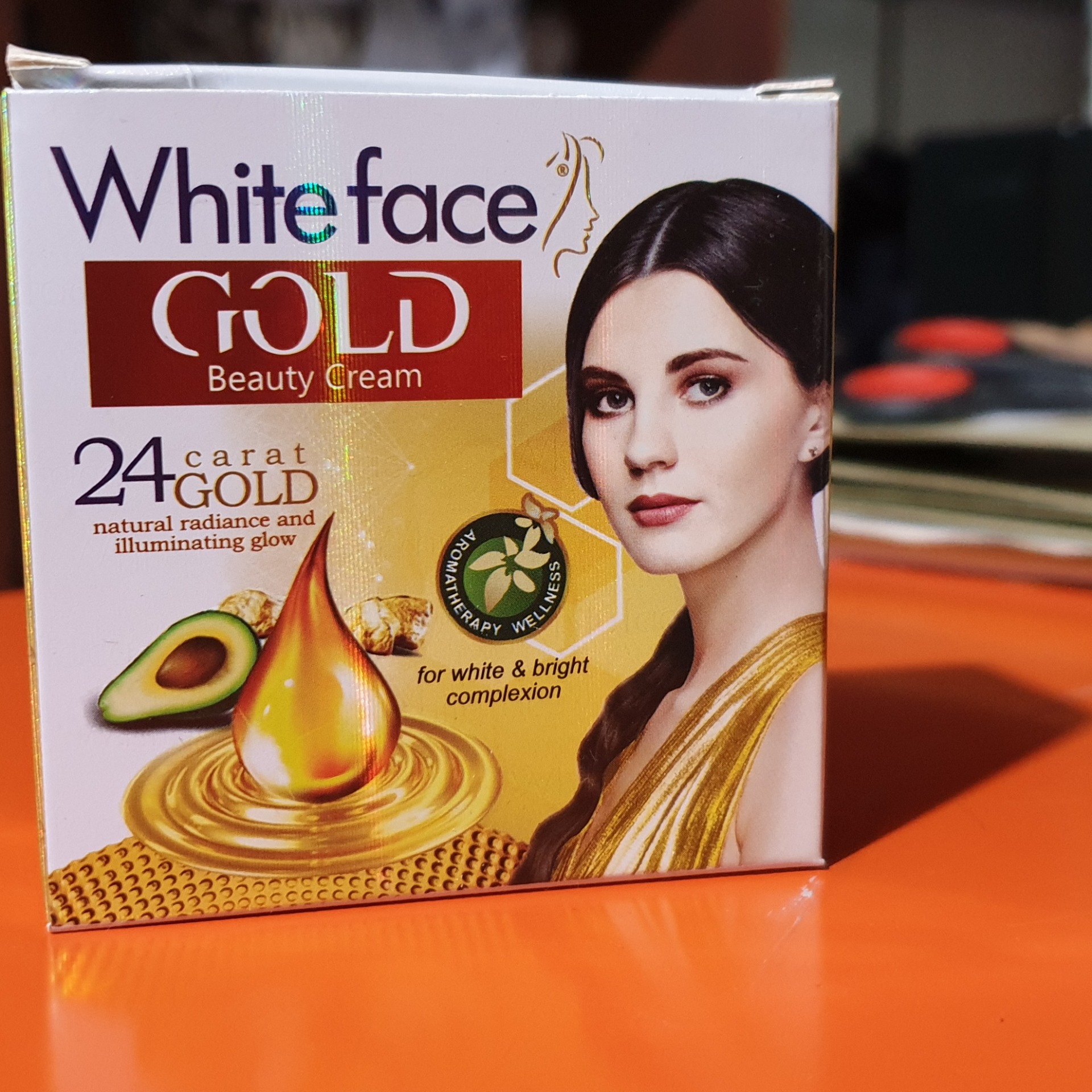 gold beauty cream