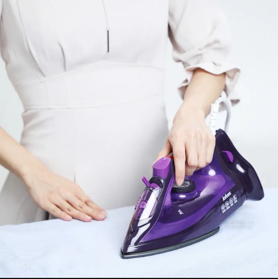 XIAOMI Lofans Cordless Electric Steam Iron. 