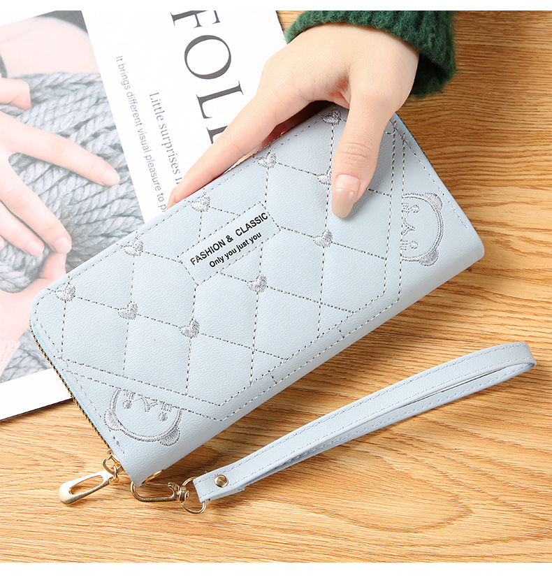 2025 trending Ladies Wallets / Ladies Casual Wallets / Zipper Wallets / Wallets for Women. 
