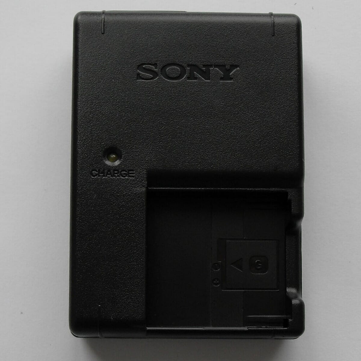 Camera Battery Charger For NP-BG1 Battery. 