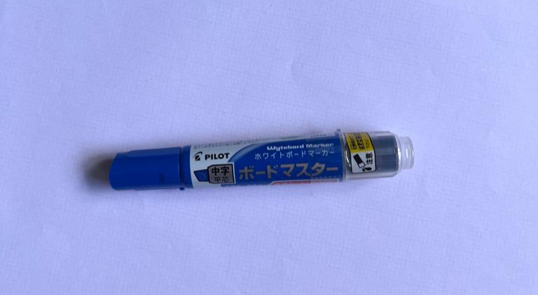Japanese Pilot Chisel Medium - Refillable Marker pen. 
