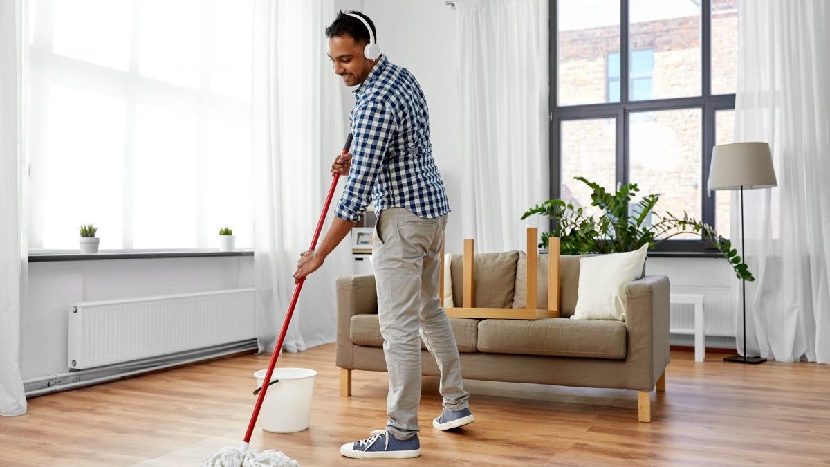 Natural Fresh Mopping, Tile Cleaner, Multi-Surface Cleaner Concentrate, Use to Clean Floors, Tile, Counters 4L. 