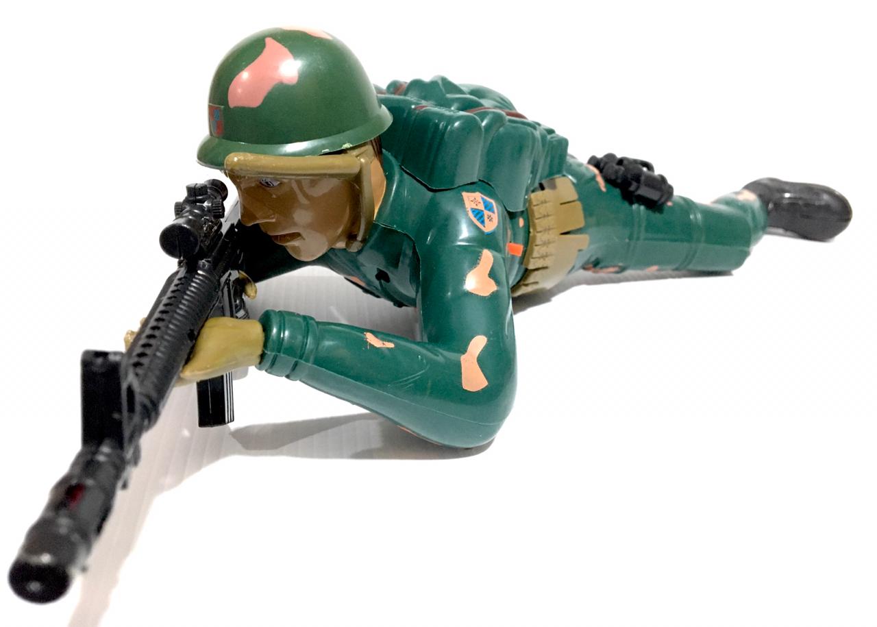 Crawling shooting hot sale soldier toy