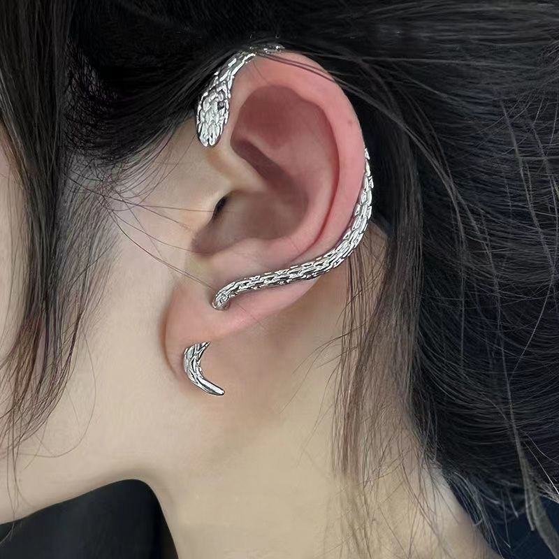 Women Men Vintage Punk Twining Snake Shape Stud Earrings / Ladies Gothic Ear Cuffs. 