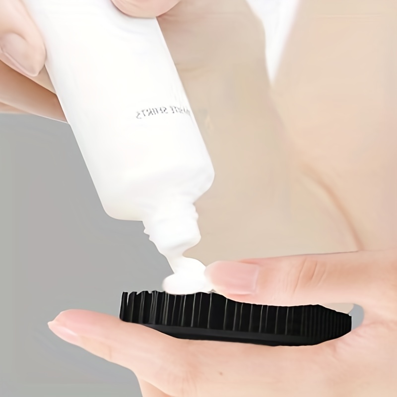 Silicone Face Scrubber - Gentle Exfoliator Pad & Massager - Removes Dead & Dry Skin - Invigorating Addition To Grooming Routine - Shower & Bathroom Accessory. 