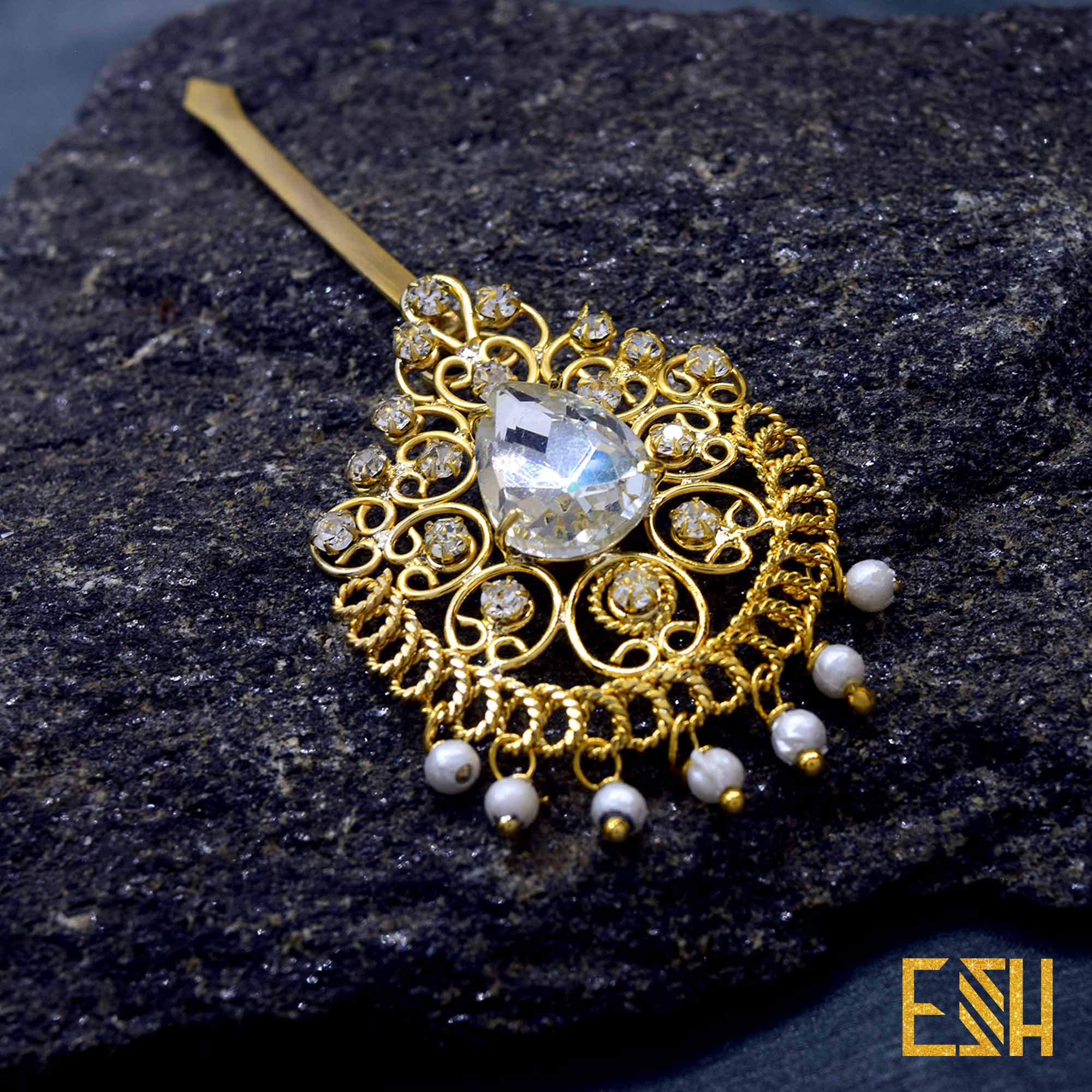 Traditional Kandiyan Gold Plated Drop Style Hair Ornament Maang Tikka/Nalal Thali With White Pearl for Women: Buy Online at Best Prices in SriLanka | Traditional Kandiyan Gold Plated Drop Style Hair Ornament Maang Tikka/Nalal Thali With White Pearl for Women: Buy Online at Best Prices in SriLanka |