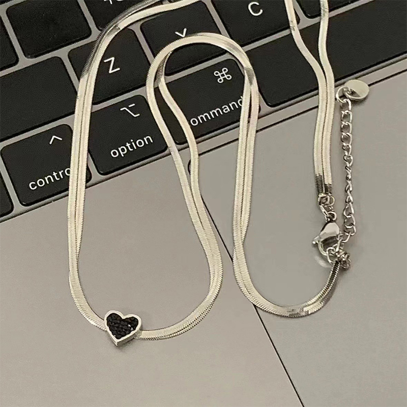 Silver Color Spiral Pendant Necklace Men Trendy Simple Punk Cool Clavicle Chain Personality Hip Hop Neck Chain Fashion Jewelry—RUNTO. 