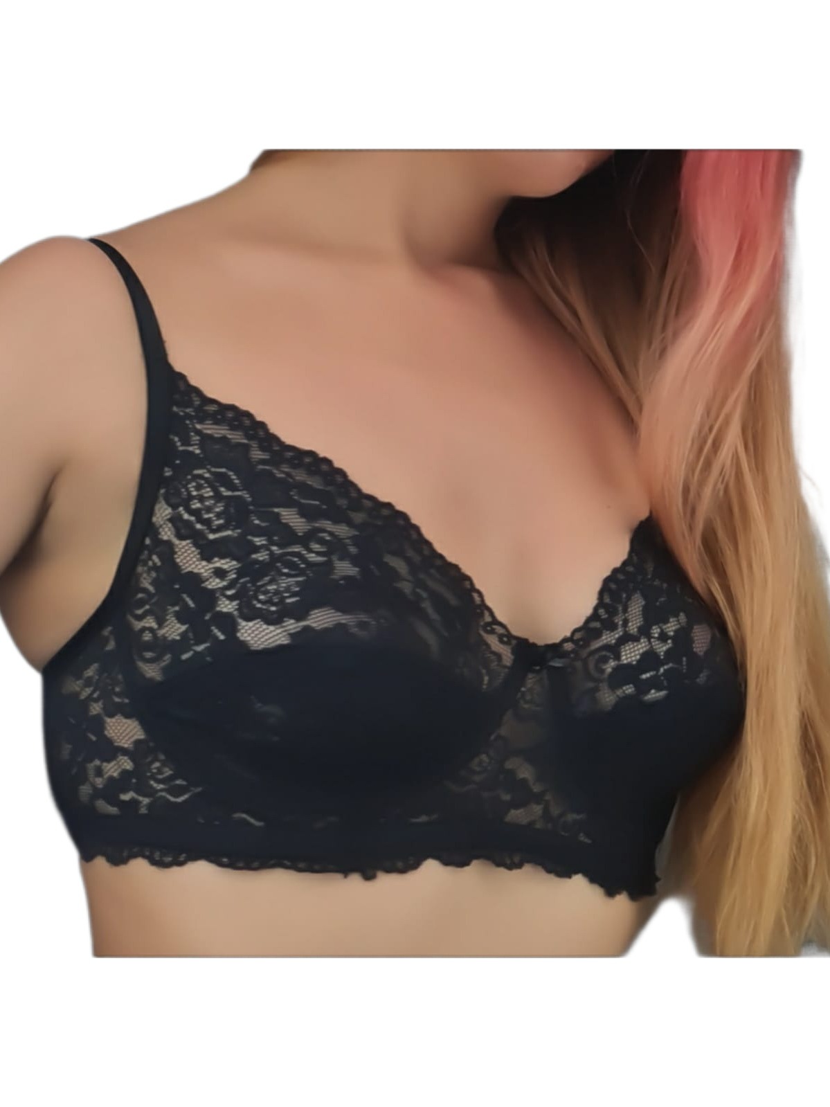 Sheer floral lace with scalloped edges creates a beautiful neckline in this strategically seamed balconette bra. 