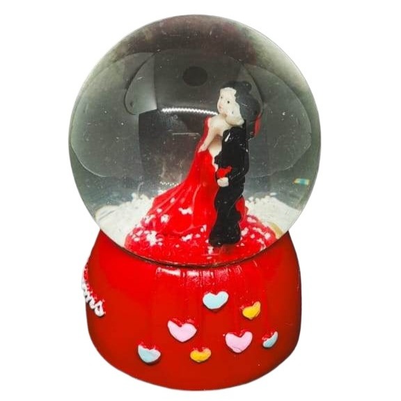 Valentines Gift -Small 10Cm  Unique Arts Love Couple in Crystal Glass Ball showpiece. 