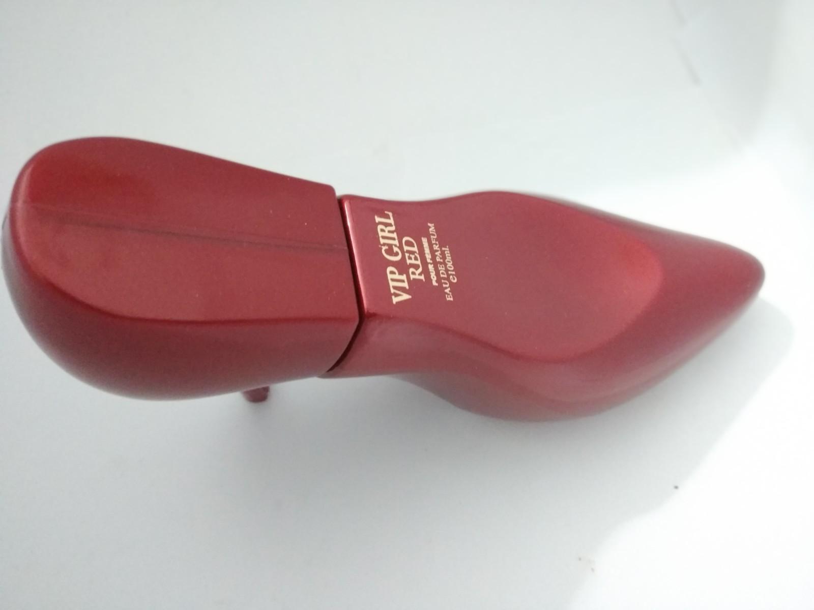 vip girl red perfume
